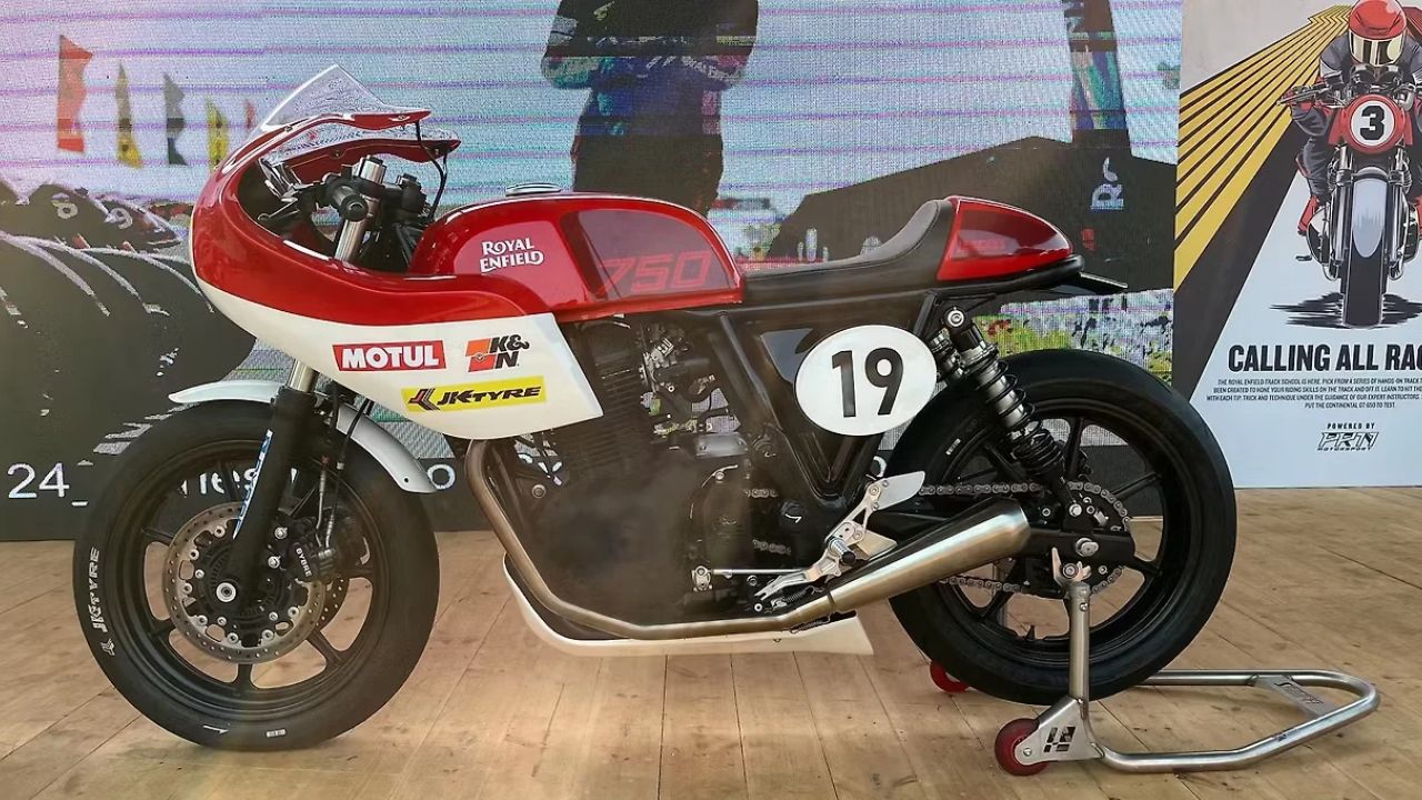 सड़कों पर राज करने आ रही Royal Enfield GTR 750: डबल डिस्क ब्रेक और दमदार इंजन के साथ जल्द होगी लॉन्च
