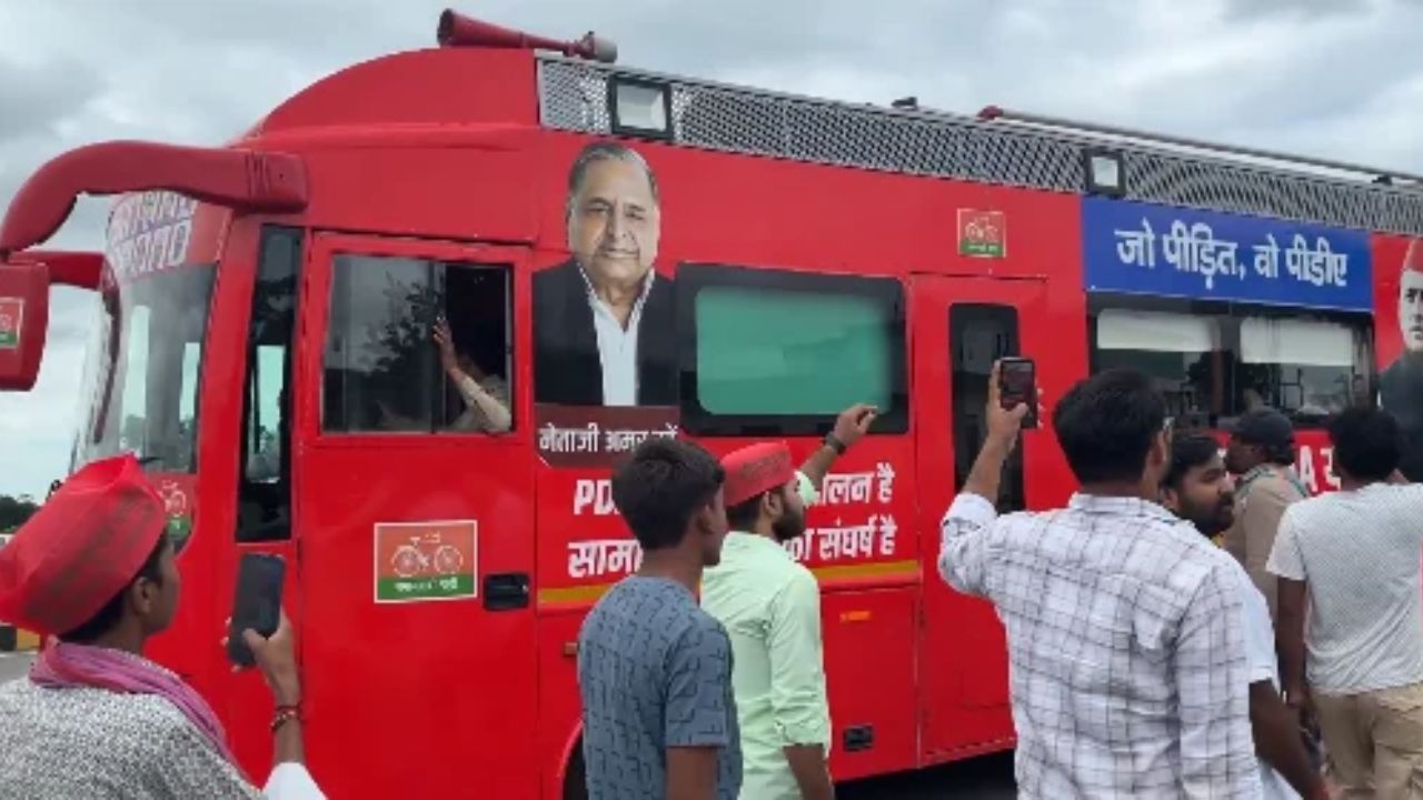 कांग्रेस के गढ़ से समाजवादी रथ यात्रा की शुरुआत, सियासी गलियारों में क्यों चर्चा का विषय बना यह नया दांव?