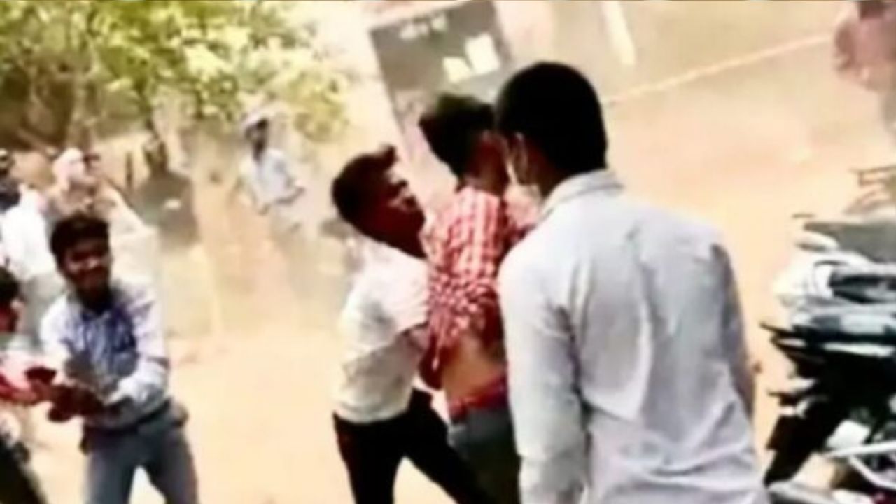 बस्ते में किताबें और हाथों में छुरी, गोरखपुर स्कूल के बाहर दो छात्रों के बीच हुए इस खूनी संघर्ष ने झकझोर कर रख दिया