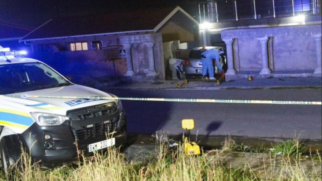 दक्षिण अफ्रीका के दो शहरों में अंधाधुंध गोलीबारी, Ak-47 के हमलों में 27 बेकसूरों की दर्दनाक मौत