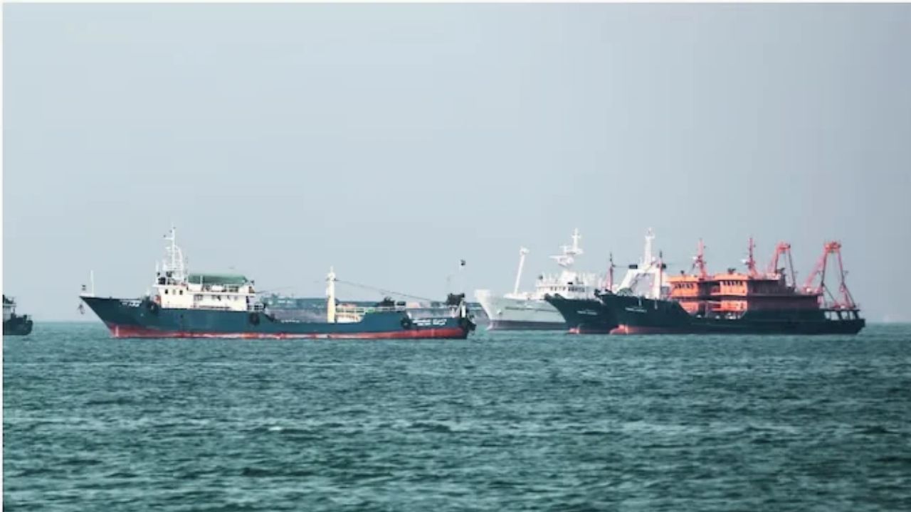 Strait of Hormuz Dispute: ईरान ने भारत की धरती से अमेरिका को दी चेतावनी, जानिए जलमार्ग खोलने की क्या रखी शर्तें