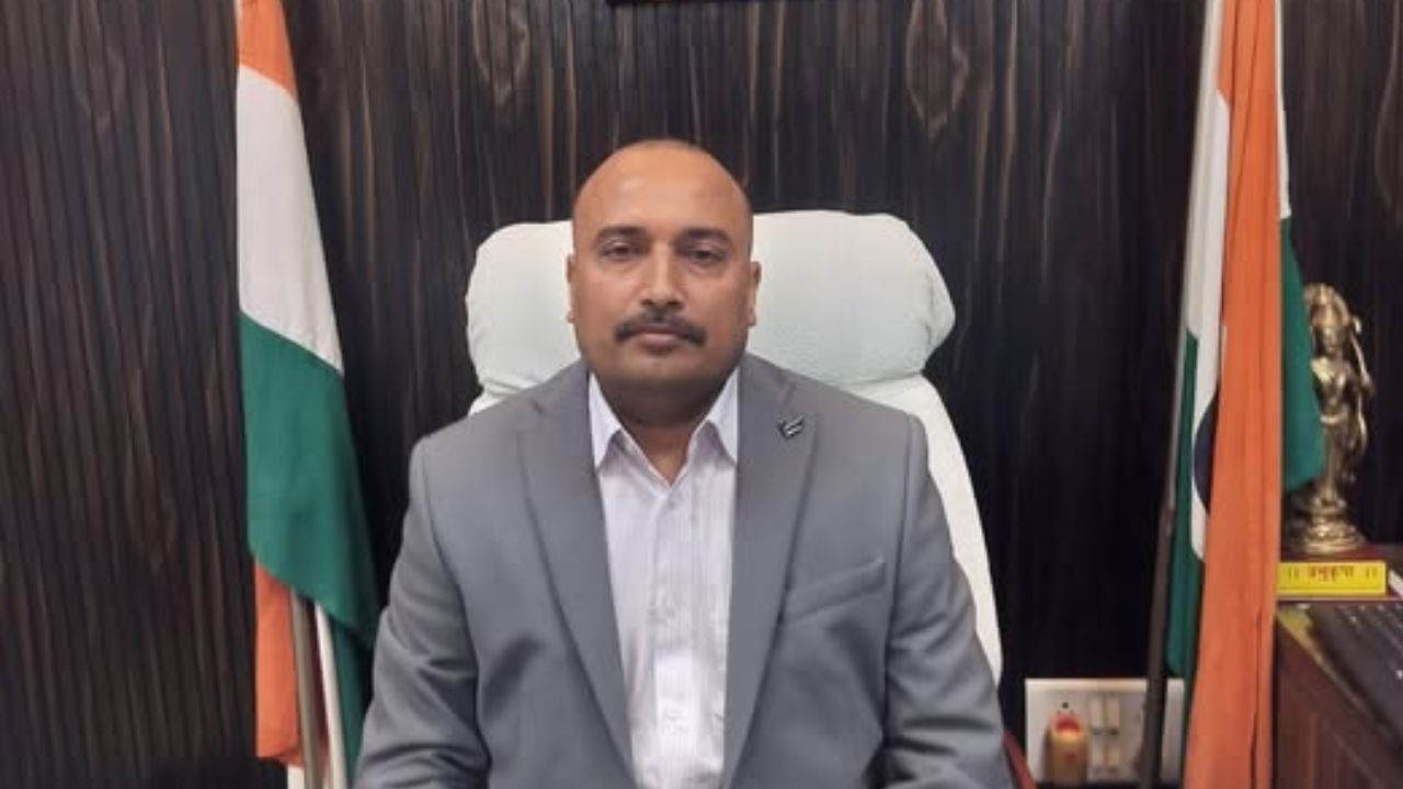 सुल्तानपुर में बिना अनुमति भुगतान पर बड़ा एक्शन! ग्राम पंचायत सचिवों से मांगा जवाब, CDO ने दिए सख्त निर्देश