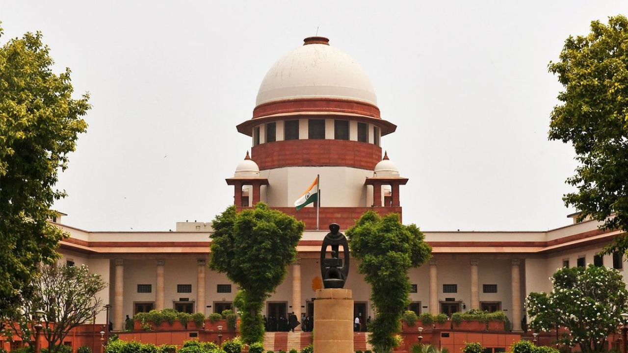 New Delhi: डॉक्टरों को लेकर सुप्रीम कोर्ट का बड़ा फैसला, मरीजों की शिकायत पर ऐसे ही जवाबदेह रहेंगे चिकित्सक