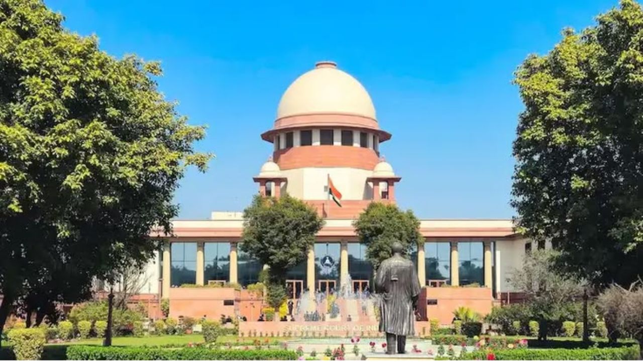 लापता लोगों पर पुलिस का टालमटोल खत्म! SC का बड़ा हुक्म- दिल्ली में सीधे दर्ज होगी FIR, जानिए कोर्ट ने क्यों बदला सालों पुराना नियम
