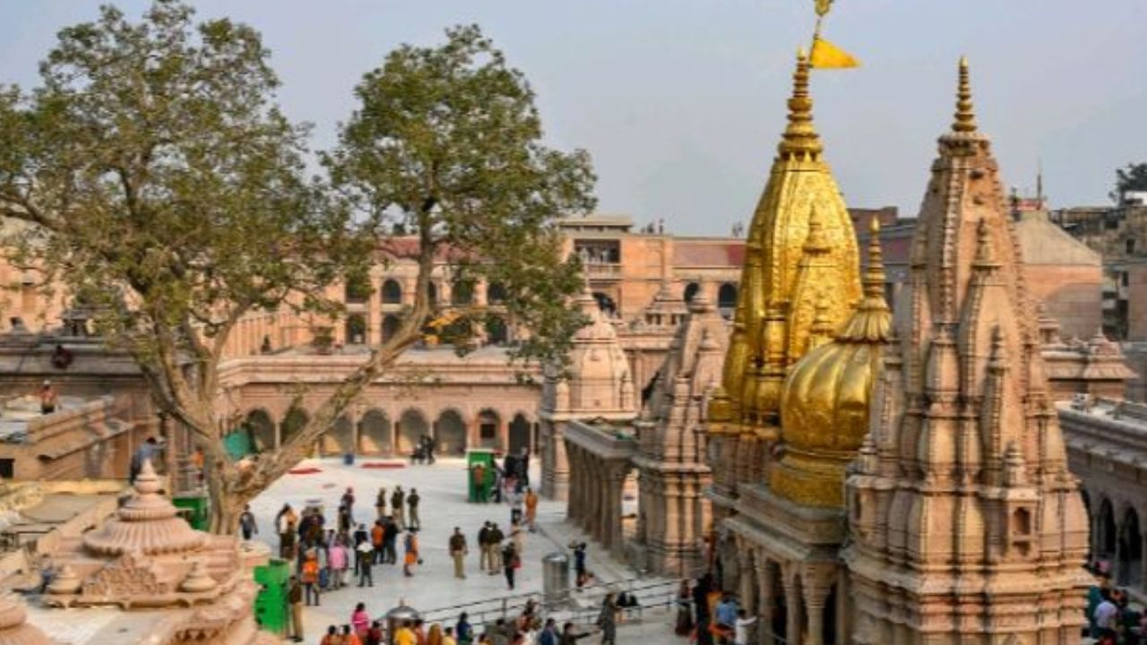 मंदिरों की आय पर किसका अधिकार? जाने-माने विचारक पुष्पेंद्र कुलश्रेष्ठ ने सुझाई ‘हिंदू बोर्ड’ की व्यवस्था
