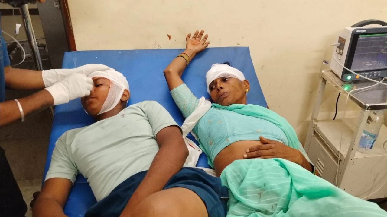 Agra Breaking: कप्तानपुर गांव में बड़ा हादसा, भरभराकर गिरी छत, 14 लोग चपेट में आए