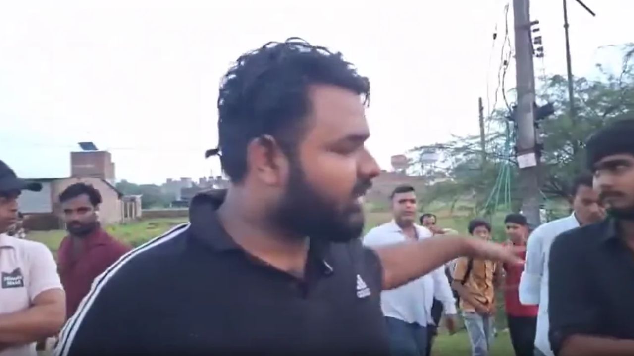 अमेठी में स्कॉर्पियो सवार युवकों पर ताबड़तोड़ फायरिंग, कान से छूकर निकली गोली