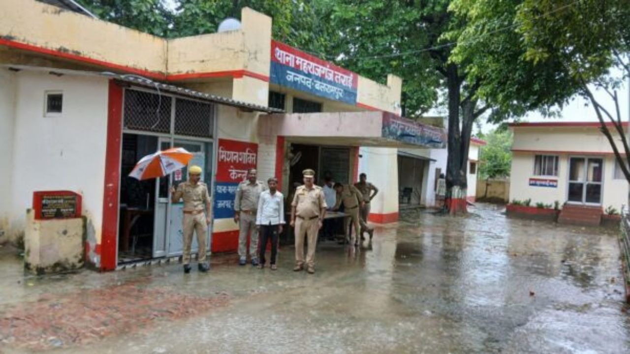 जब रेलवे स्टेशन पर गहरी नींद में थे यात्री, तभी पीछे से हो गया खेल, जानिए बलरामपुर में पकड़े गए शातिर चोर की पूरी कहानी