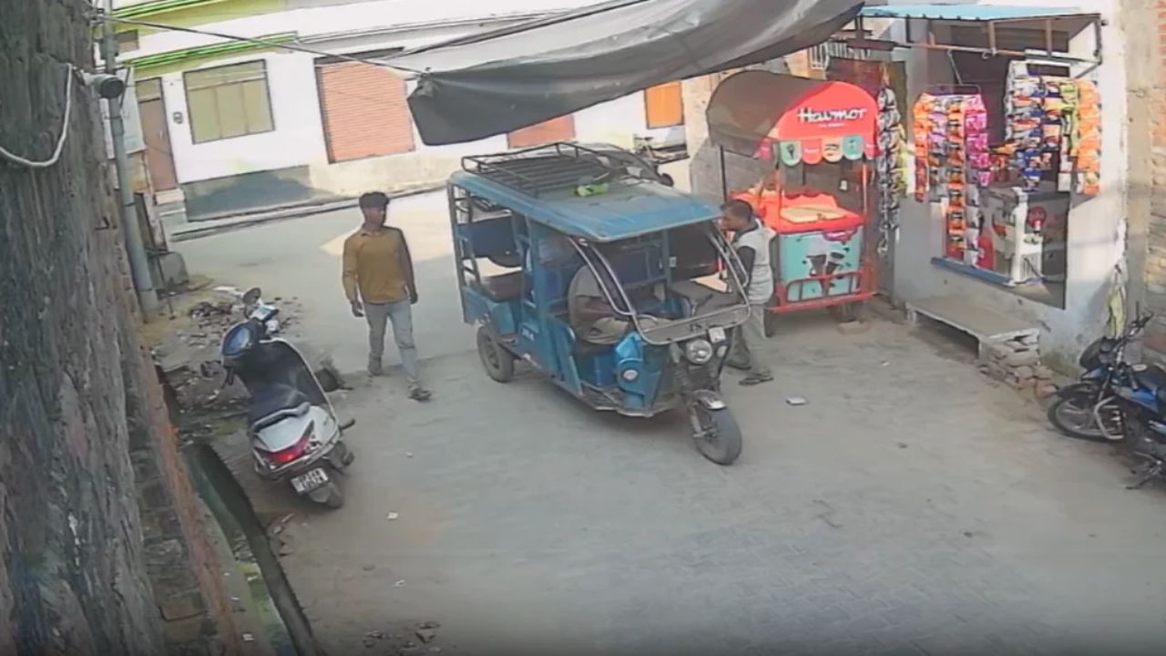 बदायूं में चोर बेखौफ, बंद घर को बनाया निशाना, लाखों के जेवर-नकदी उड़ाए