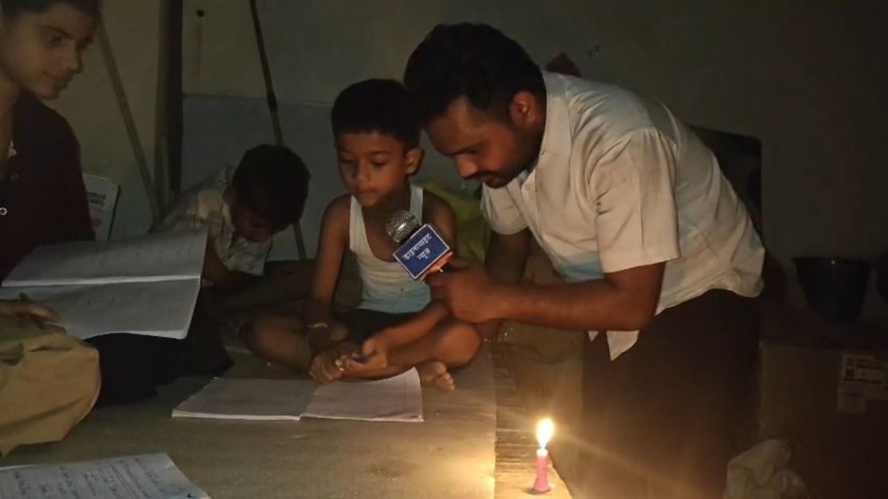 DN Exclusive: हाईटेक शहर नोएडा में आपका स्वागत है! जहां हजारों बच्चे मोमबत्ती की रोशनी में पढ़ाई को मजबूर, लोगों की जिंदगी हुई नर्क