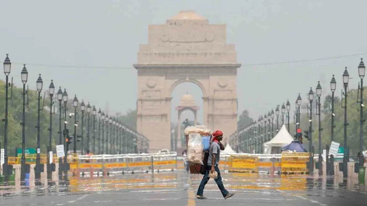 Delhi Weather: राजधानी में टूटा 18 साल का रिकॉर्ड, सितंबर की सुहानी सुबह ने दिलाई गर्मी से राहत; लुढ़का पारा