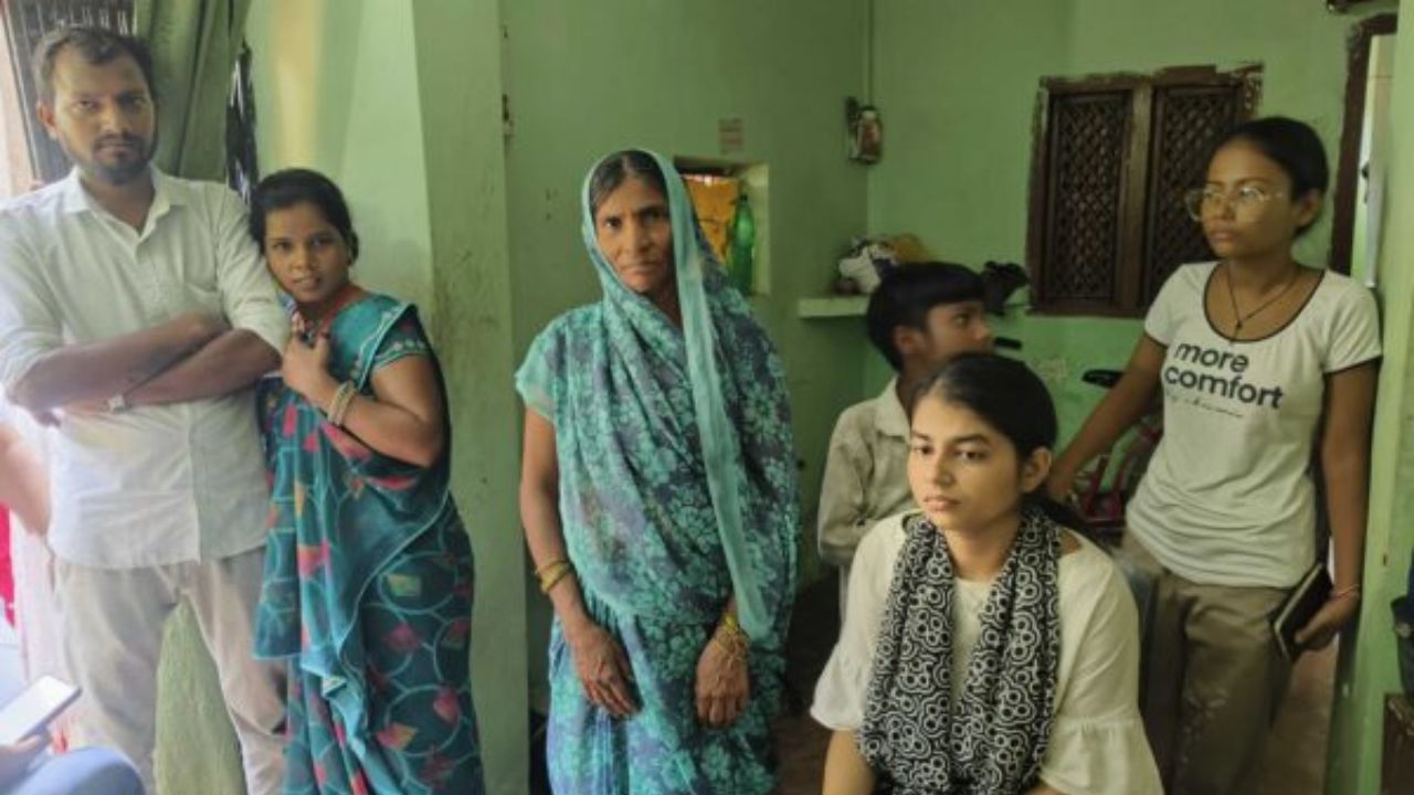 थाने से लौटने के बाद बिगड़ी तबीयत, इलाज के दौरान मौत; खजनी में अंडा कारोबारी की मौत से मचा हड़कंप