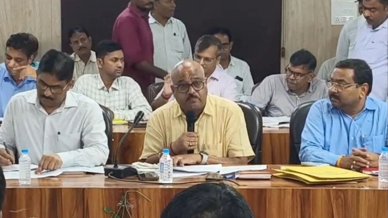 होटल के भीतर ऐसा कौन सा चल रहा था खेल? जो पहुंचते ही SDM साहब ने कर दिया सील, बोले- योगी राज में ऐसा नहीं चलेगा