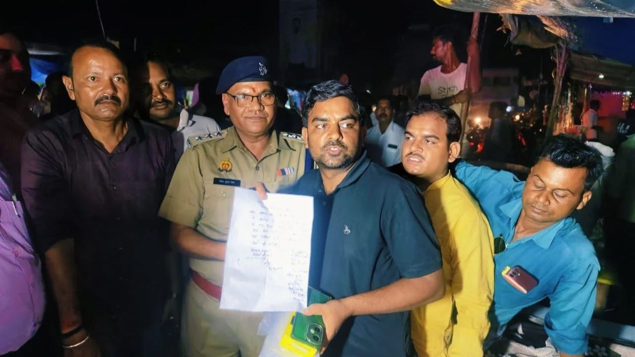 व्यापारी की प्रताड़ना और रिश्वत के आरोप पर गरमाया ठूठीबारी, CO ने दिया 24 घंटे का अल्टीमेटम—थानेदार, और दारोगा को…