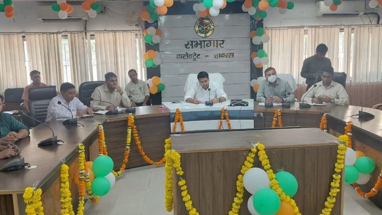 ‘वीडियो बनाओ और इनाम पाओ’! DM अतुल वत्स का बड़ा प्लान, सोशल मीडिया इन्फ्लुएंसर्स को दिया खास टास्क