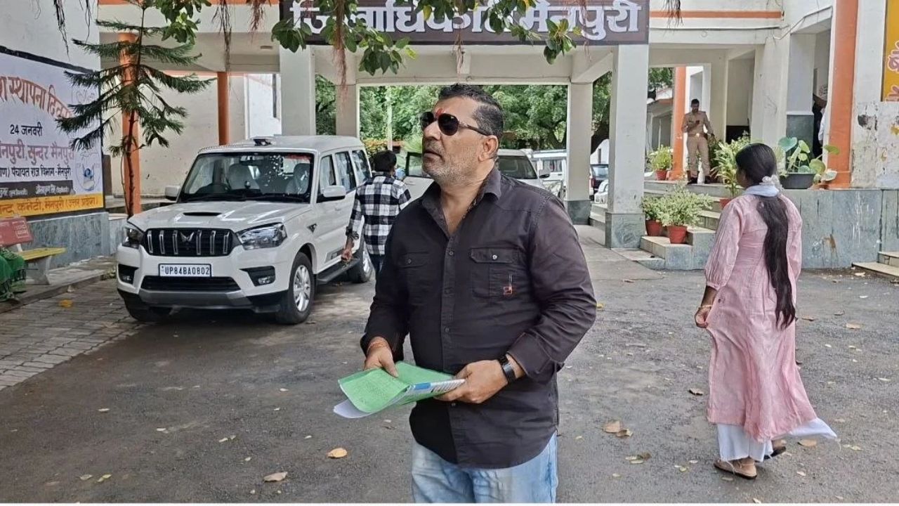 Mainpuri: डामर से बनी सड़क को निजी संपत्ति समझकर लिया कब्जे में, तो विवाद ने लिया नया मोड़ 