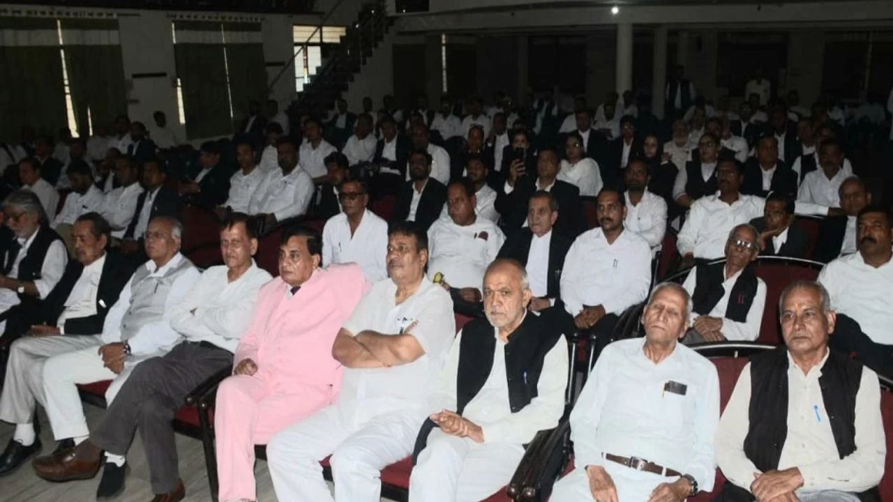 वेस्ट यूपी में High Court Bench Demand को लेकर बढ़ा गुस्सा, 22 जिलों के वकीलों ने भाजपा के खिलाफ शुरू की आर-पार की लड़ाई