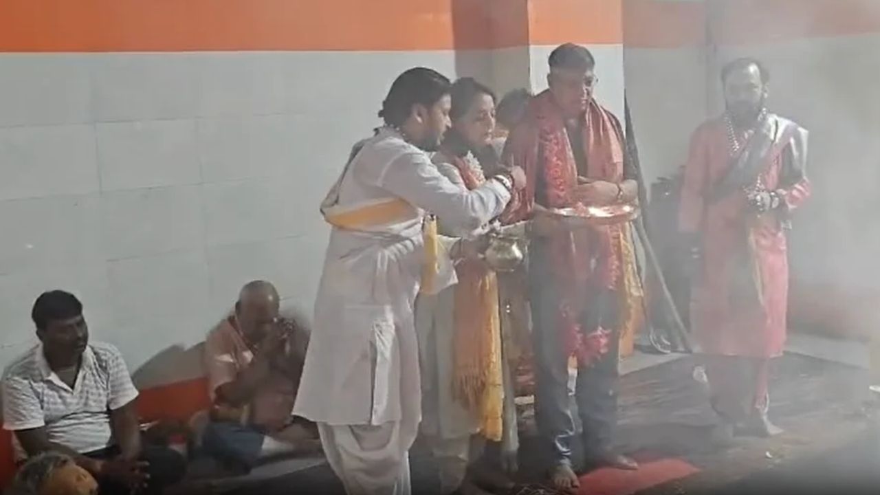 ‘सुरक्षा में जरा भी चूक नहीं होनी चाहिए’, मां विंध्यवासिनी के दरबार पहुंचे ADG नवीन अरोड़ा, पूजा के बाद परखी धाम की व्यवस्था
