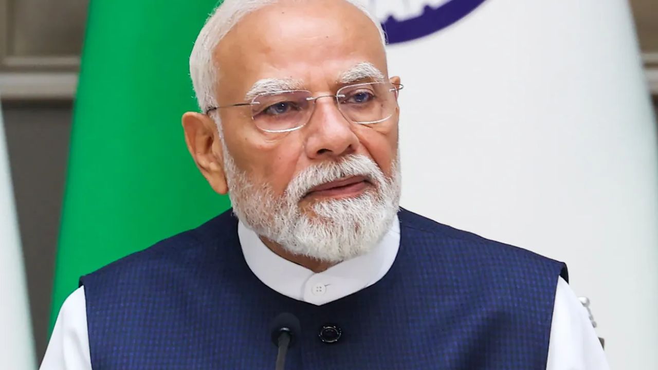 गाजियाबाद में PM मोदी के नाम का शिलापट्ट गायब होने से मचा बवाल, अस्पताल पहुंचे विधायक नंदकिशोर गुर्जर