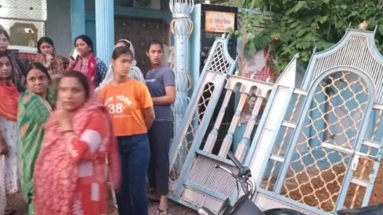 प्रतापगढ़ में दर्दनाक हादसा: खेलते-खेलते मासूम पर गिरा लोहे का गेट, बच्चे की गई जान