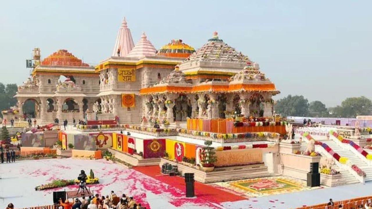राम मंदिर चढ़ावा चोरी: पहले 4 पर था शक, चार्जशीट में 67 लोगों का जिक्र; चेकिंग हुई तो बाथरूम में छिपी रकम