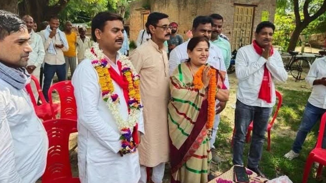 कौन देगा जवाब? समाजवादी पार्टी के जिलाध्यक्ष जेल में और कार्यवाहक फरार घोषित, प्रतापगढ़ में कैसे जीतेंगे 2027 विधानसभा चुनाव?