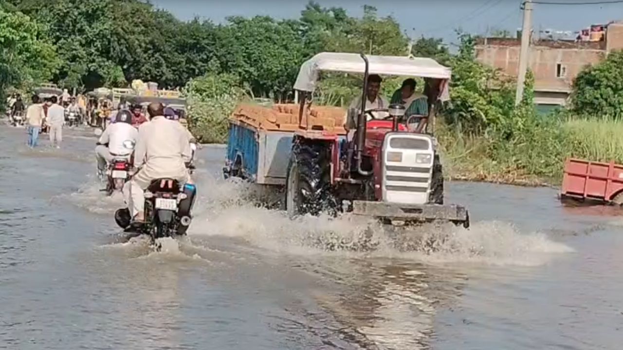गंडक का रौद्र रूप! NH-727 पर चढ़ा सैलाब, 5.43 लाख क्यूसेक पानी से बगहा बेहाल