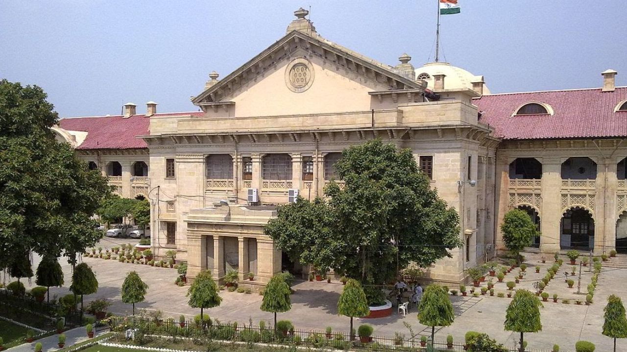 Allahabad High Court की अहम टिप्पणी: आम आदमी की आजीविका का अधिकार नेता का चुनाव लड़ने के अधिकार जैसा ही