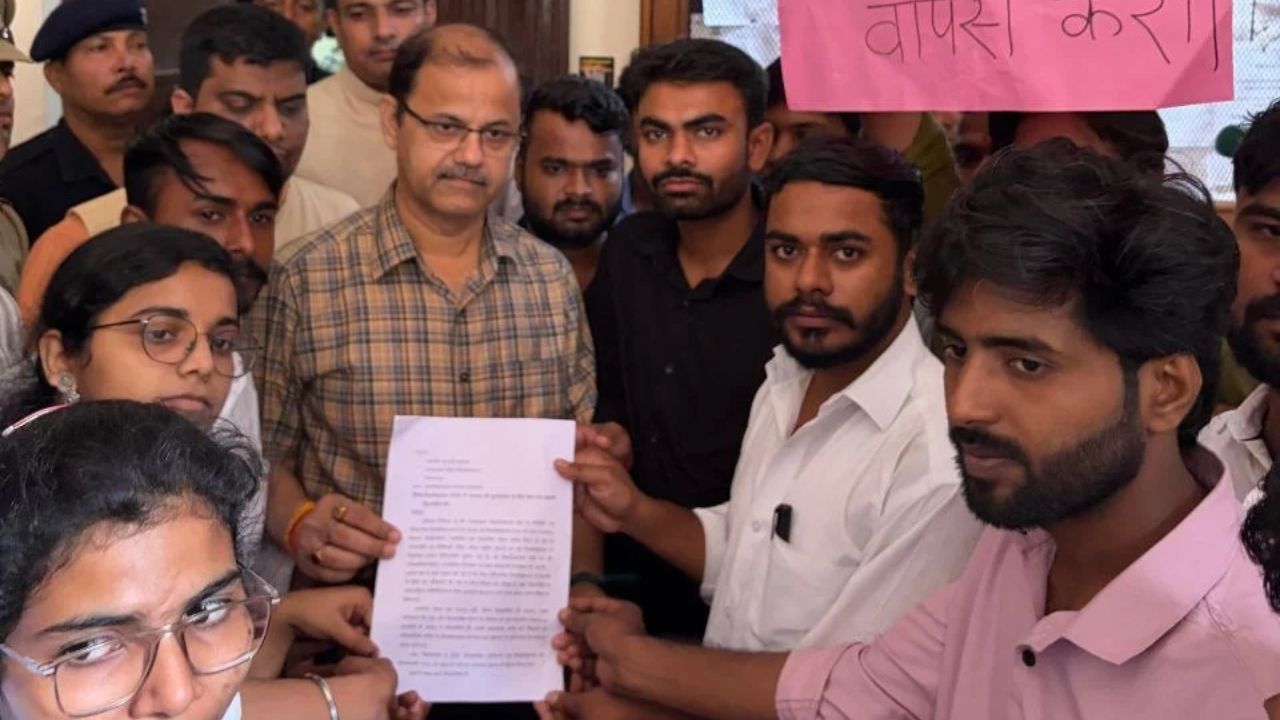 इलाहाबाद यूनिवर्सिटी में छात्रसंघ चुनाव बहाल करने की जोरदार मांग, छात्र नेताओं ने दी आंदोलन की चेतावनी
