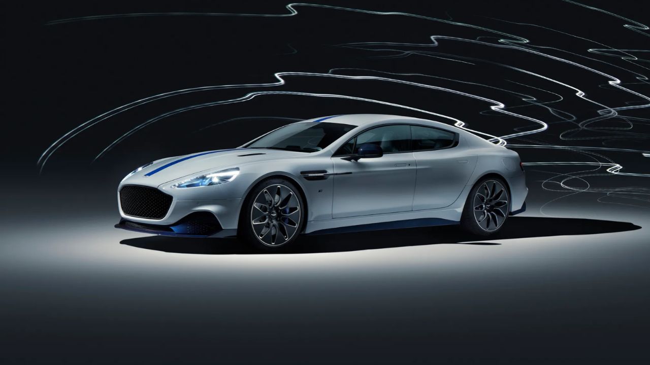EV की सुस्त मांग के चलते Aston Martin ने बदली रणनीति, जानें क्या है नया प्लान?