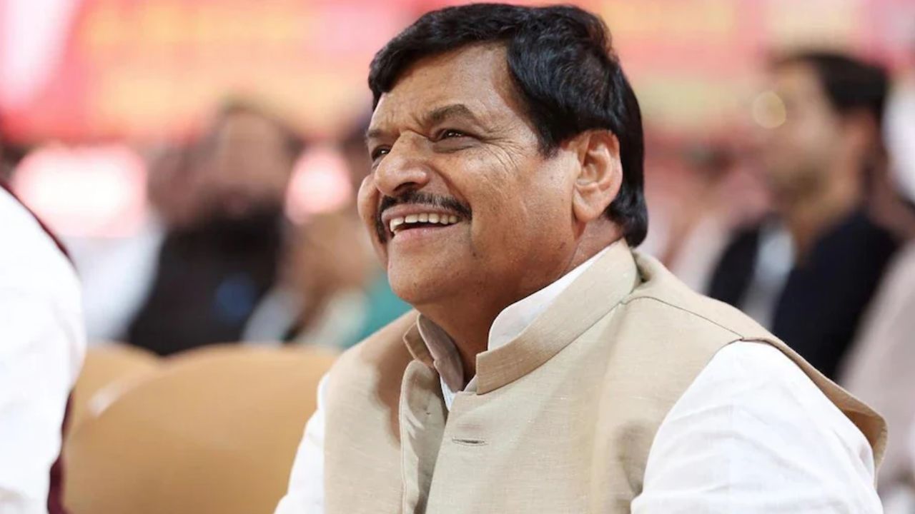 Azamgarh News: शिवपाल यादव का BJP सरकार पर हमला, बोले- लेखपाल ही नहीं बड़े अधिकारी तक भ्रष्टाचारी