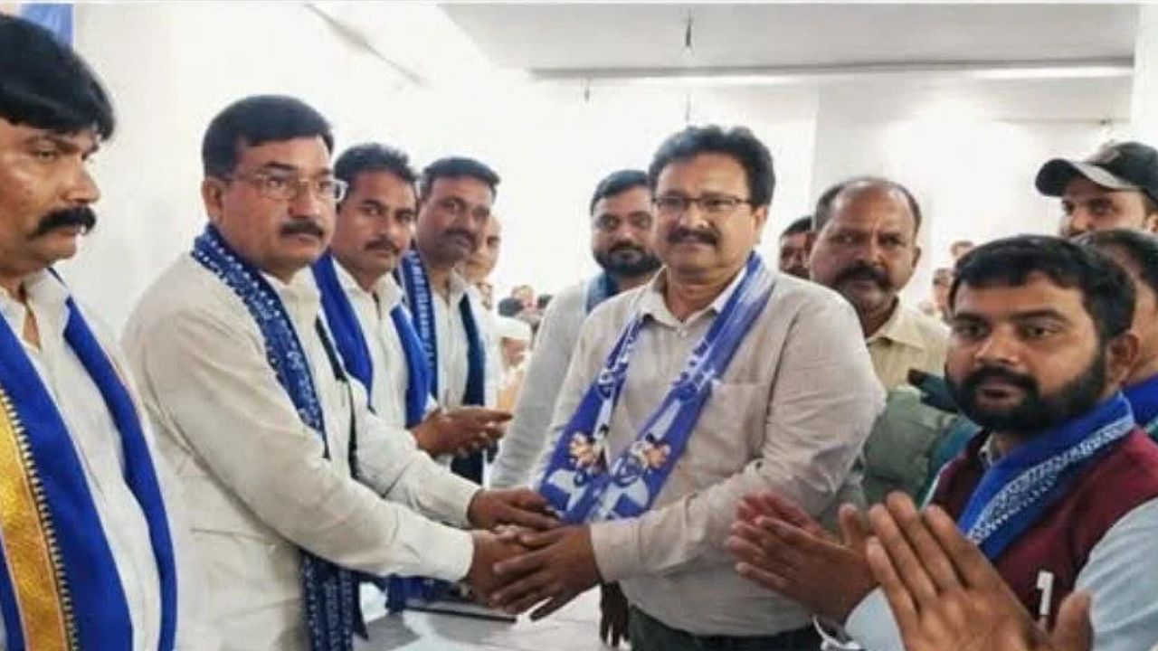 UP Election 2027: बहेड़ी में अता उर रहमान की बढ़ेंगी मुश्किलें? डॉ. नसीम अहमद की एंट्री से 2027 की सियासत गरमाई