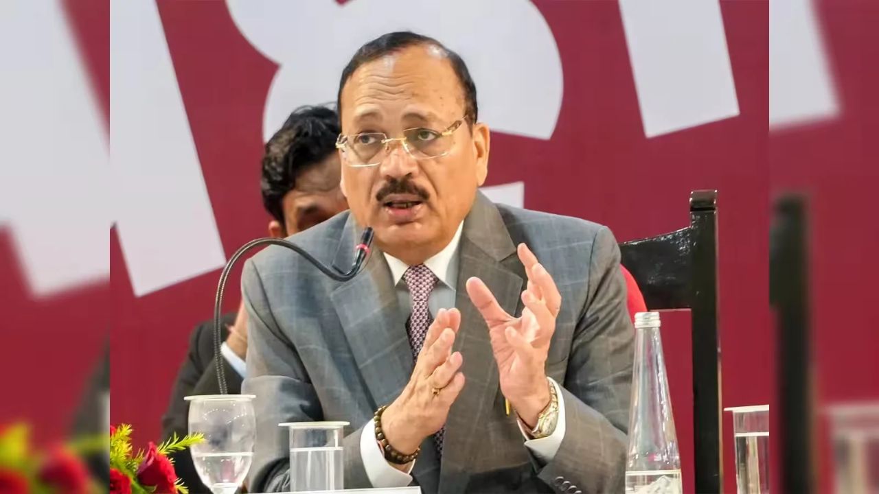 बाबा बैद्यनाथ के दरबार में मत्था टेकेंगे CJI सूर्यकांत, जानिए क्या रहेगा पूरा कार्यक्रम!