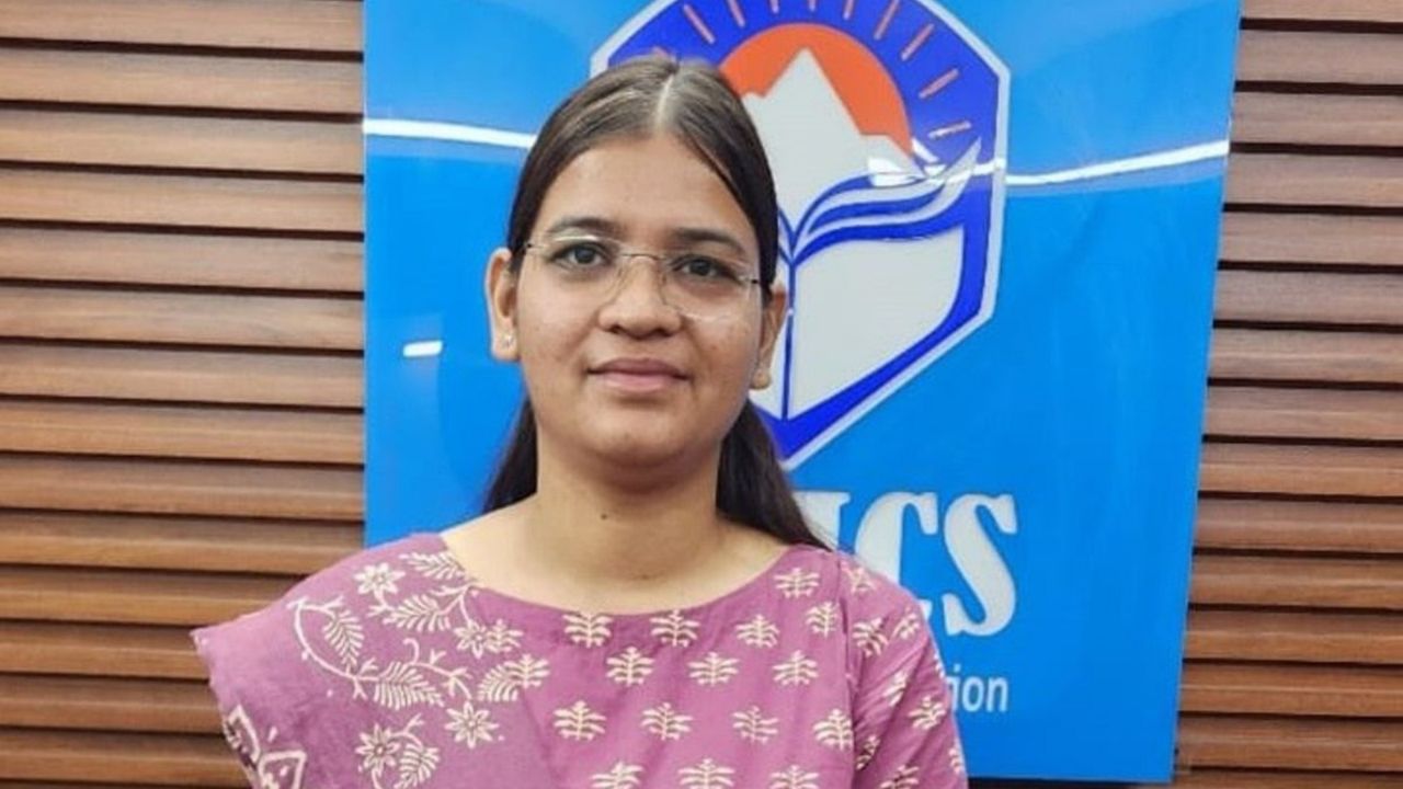 Success Story: 4 बार इंटरव्यू तक पहुंचीं, फिर भी नहीं मिली सफलता; दीपिका पाटीदार ने MPPSC में रच दिया इतिहास