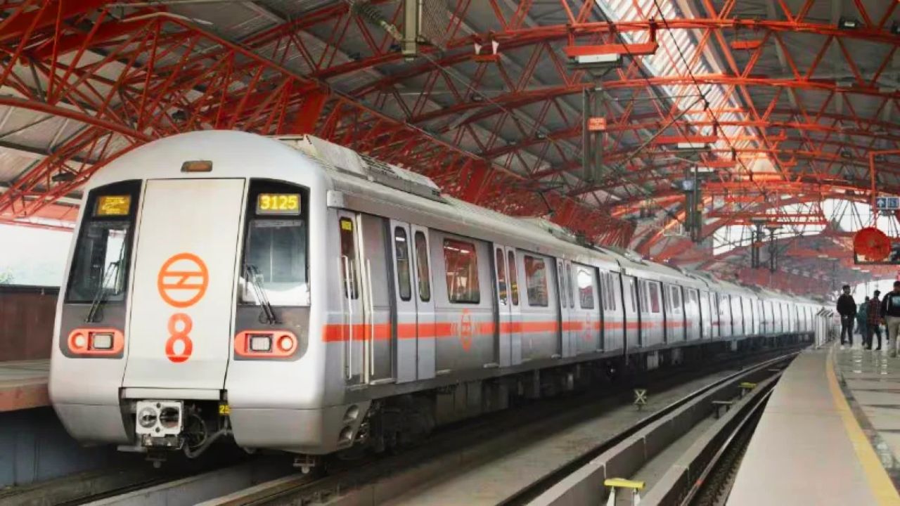 Delhi Metro से जुड़ी बड़ी खबर: चुनाव आयोग के खिलाफ प्रदर्शन के मद्देनजर शनिवार-रविवार को बंद रह सकते हैं 57 मेट्रो स्टेशन