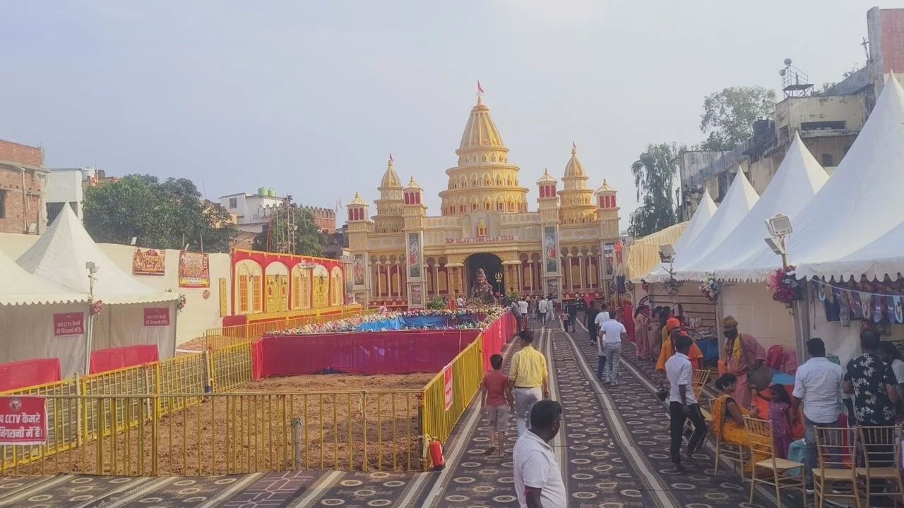 दुर्गोत्सव पर भक्तिमय हुआ बाबा नगरी देवघर, पंडालों में उमड़ेंगे श्रद्धालु; सुरक्षा को लेकर प्रशासन अलर्ट