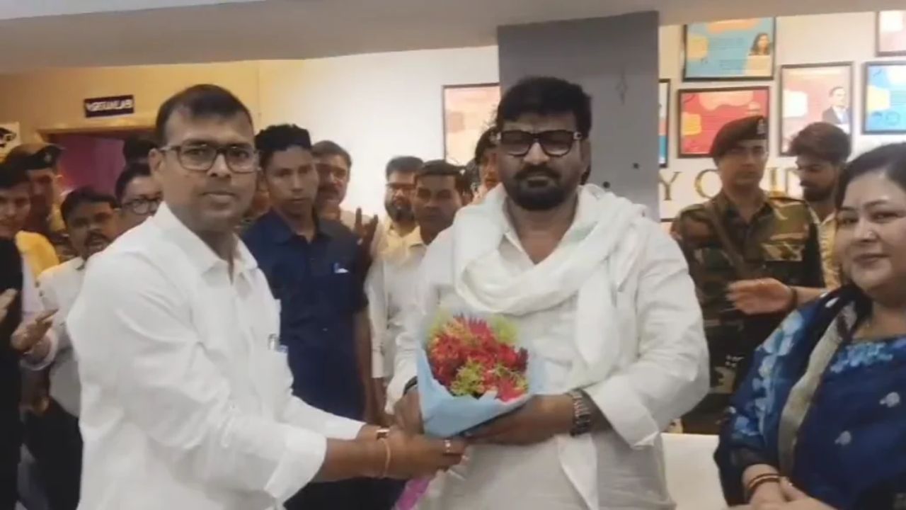 Deoghar: अब किताबों से बाहर निकलकर प्रैक्टिकल सीखेंगे बच्चे! 1.45 करोड़ के साइंस सेंटर में रोबोटिक डॉग और VR की सुविधा