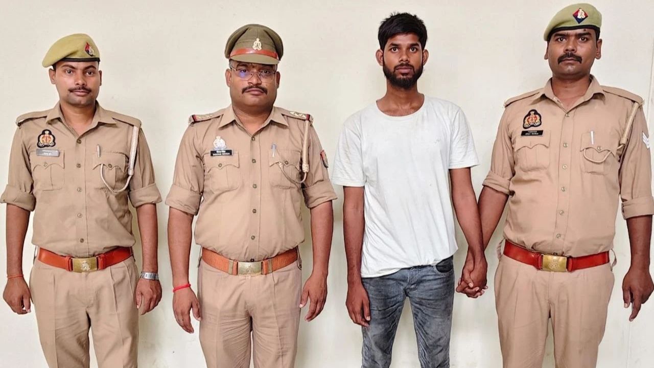 रास्ते में रोका, फिर चाकुओं से गोद डाला! देवरिया में दिल दहला देने वाली वारदात, पिता की तहरीर पर दर्ज हुआ केस