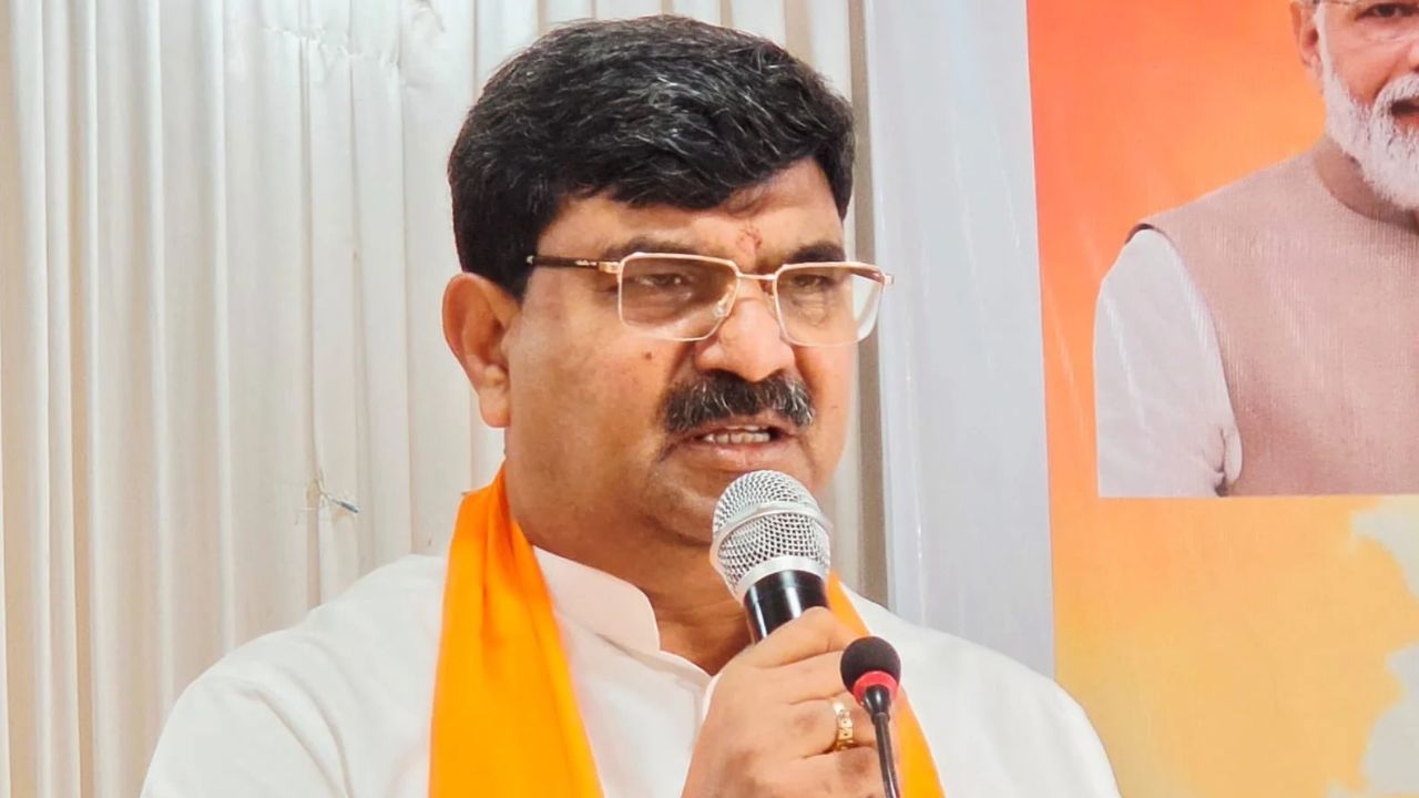 UP Rajya Sabha Elections: बड़े-बड़े दिग्गजों को दरकिनार कर मैदान में उतरे धर्मपाल सिंह, जानिए उनका राजनीतिक सफर