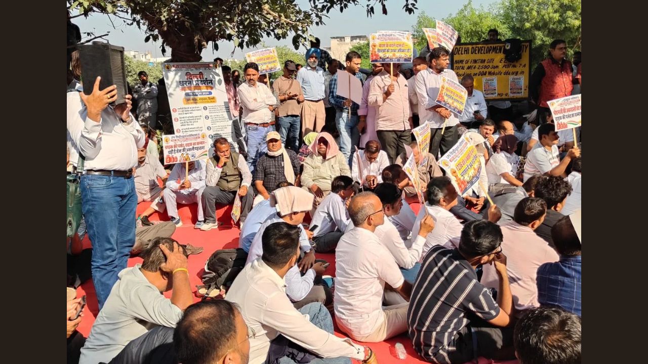 Gas distributors protest
