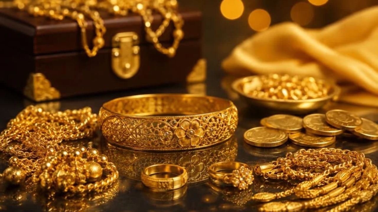 Gold Price Today: नवरात्रि के दूसरे दिन सोने के दामों में आई भारी गिरावट, खरीदने का ऐसा मौका फिर कभी नहीं मिलेगा
