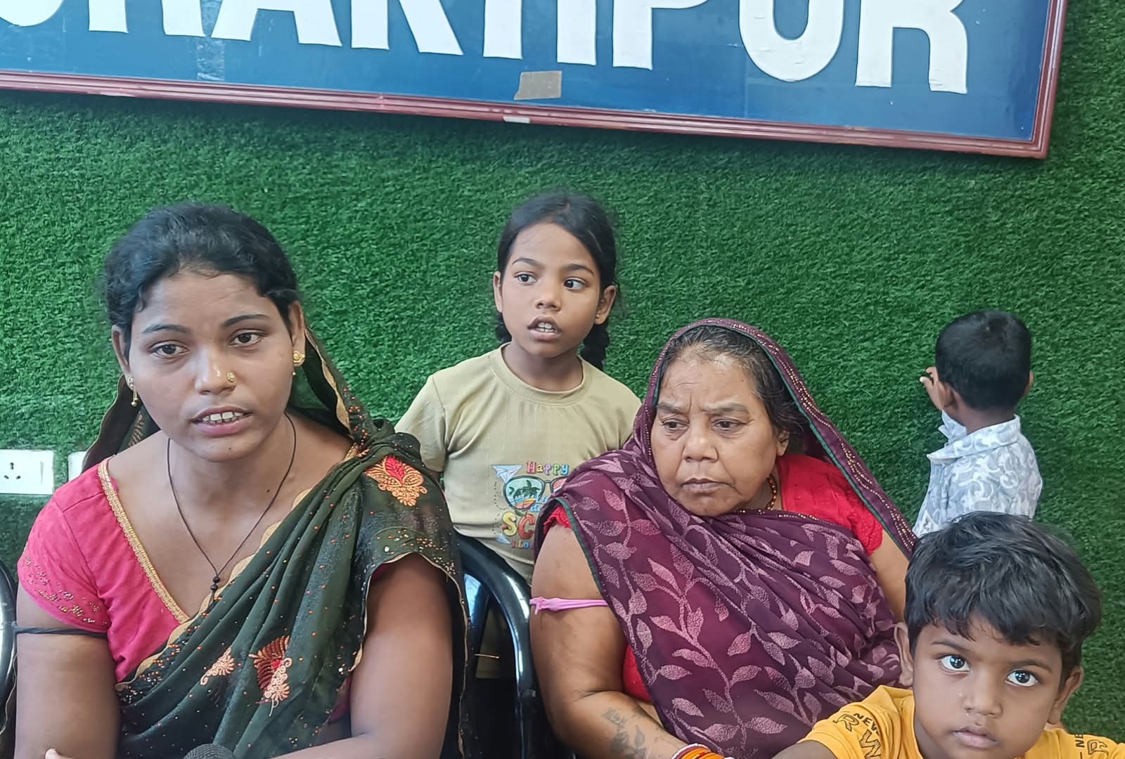 पहले पति को मारा और फिर जमीन पर कब्जा करने का प्रयास, इंसाफ के लिए महिला काट रही अधिकारियों के चक्कर
