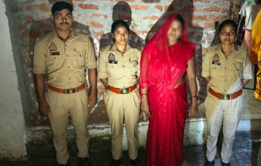 Gorakhpur: कुआनो नदी पुल पर महिला ने की कूदने की कोशिश, मिशन शक्ति टीम ने बचाई जान