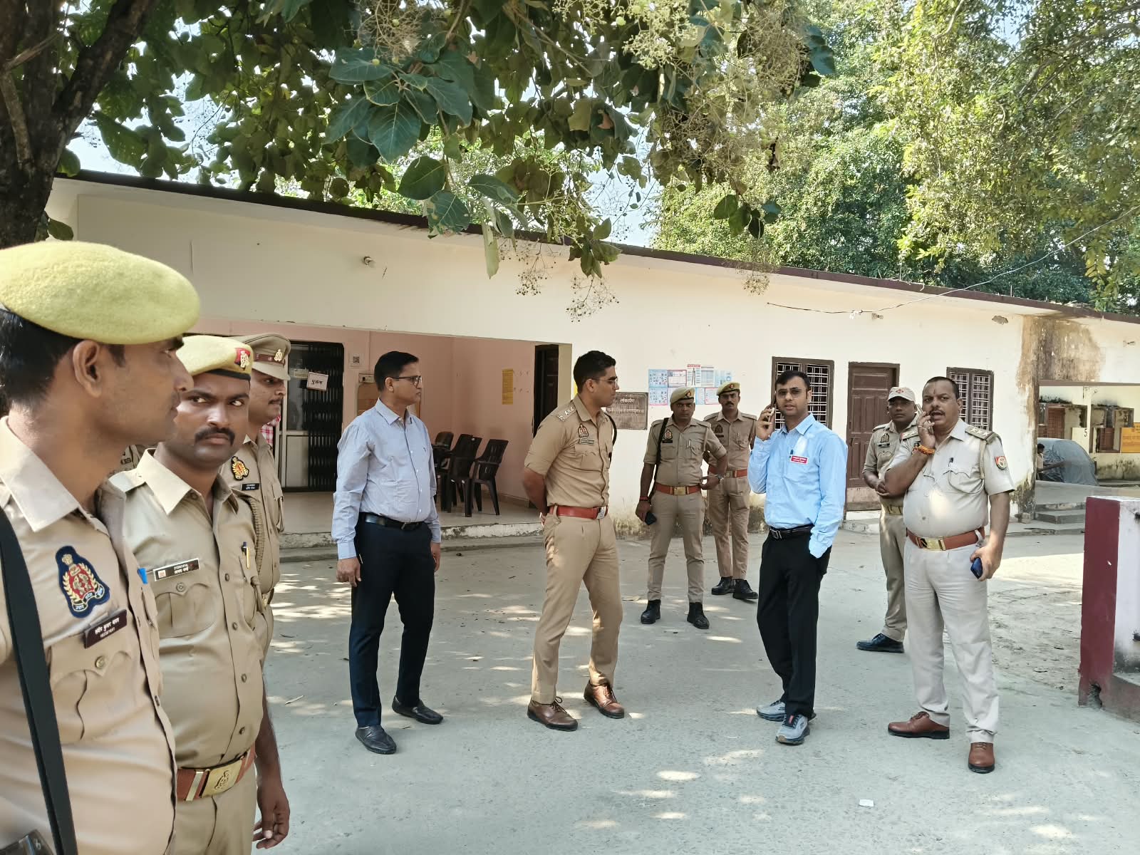 शिक्षक MLC चुनाव में गोला में बंपर वोटिंग, 82% मतदाताओं ने डाले वोट
