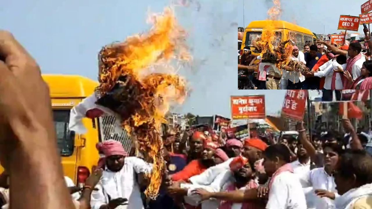 CEC के खिलाफ चंदौली में महा-संग्राम: सपा कार्यकर्ताओं ने फूंका पुतला, सांसद वीरेंद्र सिंह ने दी चेतावनी