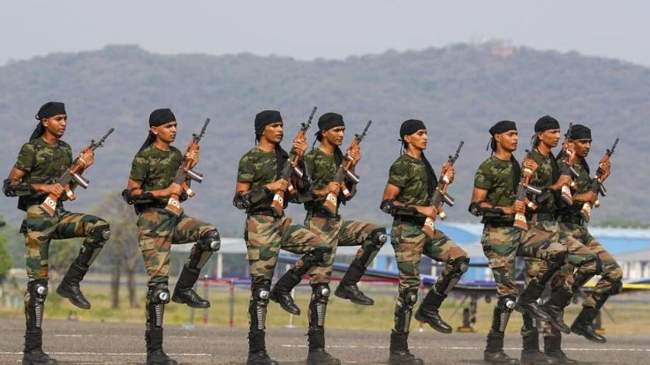 Indian Army Jobs: नौकरी नहीं, सेना में इंटर्नशिप का मौका, 75,000 रुपये तक मिल सकते हैं, जानें कौन कर सकता है आवेदन