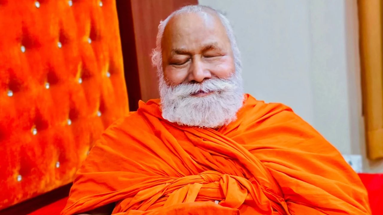 जगद्गुरु रामभद्राचार्य के महानुष्ठान के 108 दिन पूर्ण, लोक लोककल्याण के लिए सात माह तक एक ही कक्ष में रहकर कर करेंगे कठोर साधना