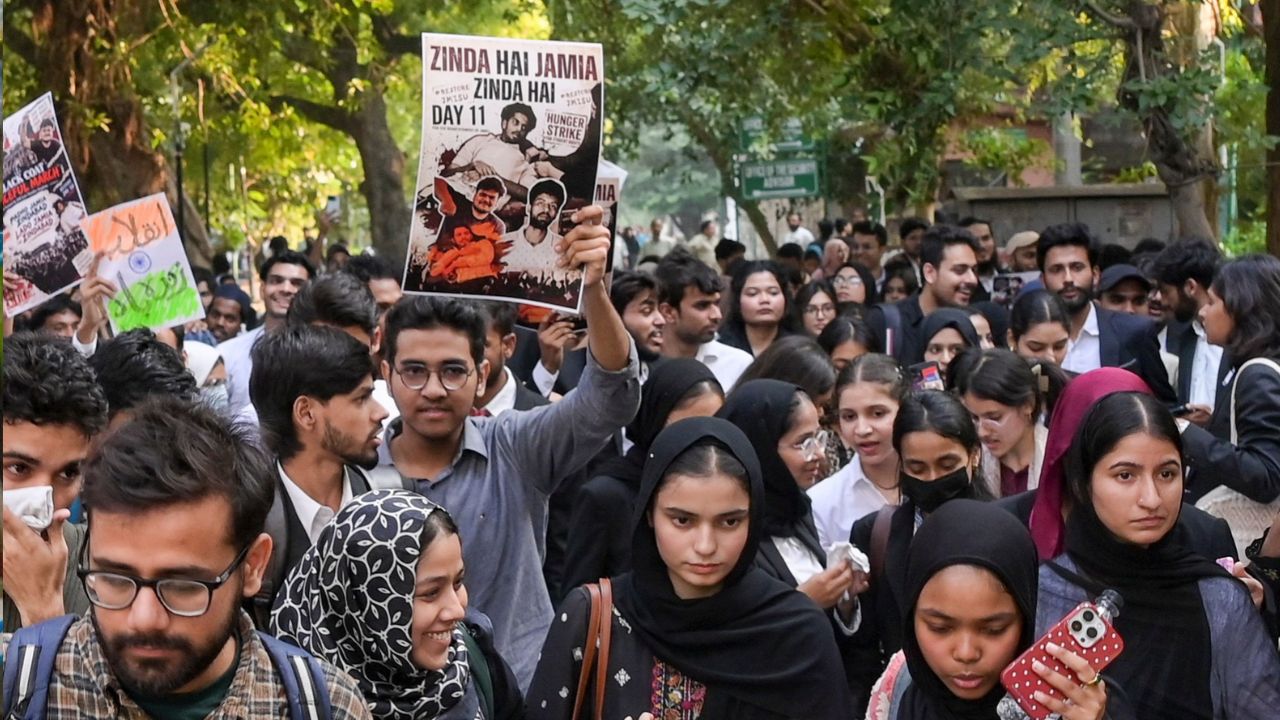 जामिया में छात्रों की बड़ी जीत, 15 दिन में चुनाव कराने का ऐलान; भूख हड़ताल खत्म