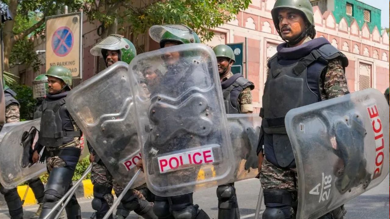 CJP Protest: अभिजीत दिपके, सौरव दास और आशुतोष रांका को मिली जमानत, कोर्ट ने दिया रिहाई का आदेश