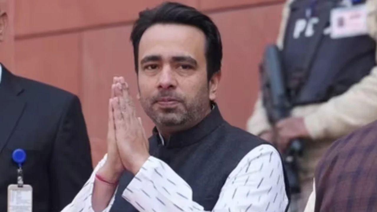 UP Assembly Election 2027: फतेहपुर सीकरी में जयंत चौधरी का शक्ति प्रदर्शन, रालोद की ‘स्वाभिमान सभा’ का ऐलान